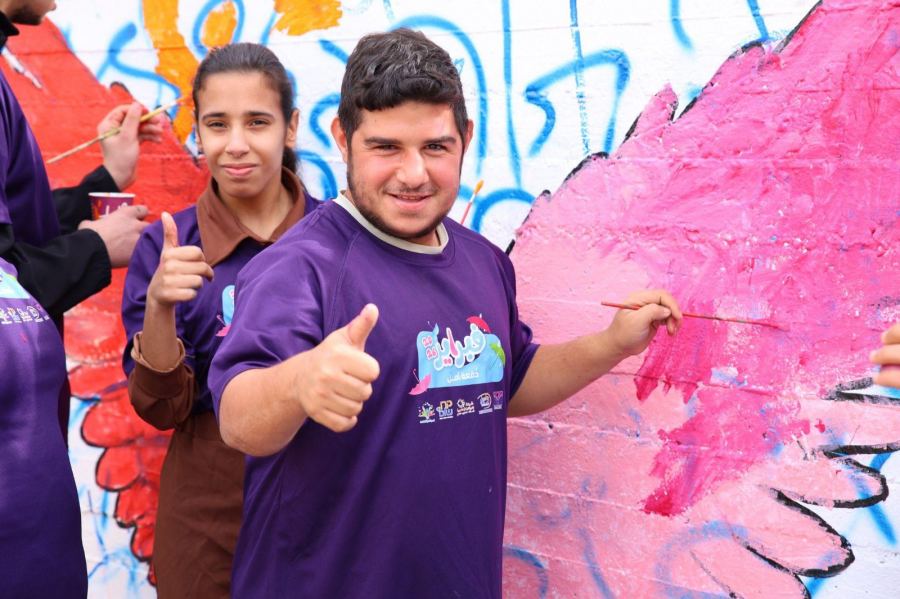 فبراير دُفعة أمل… “إبداع وألوان” على جدران المركز الجماهيري رهط